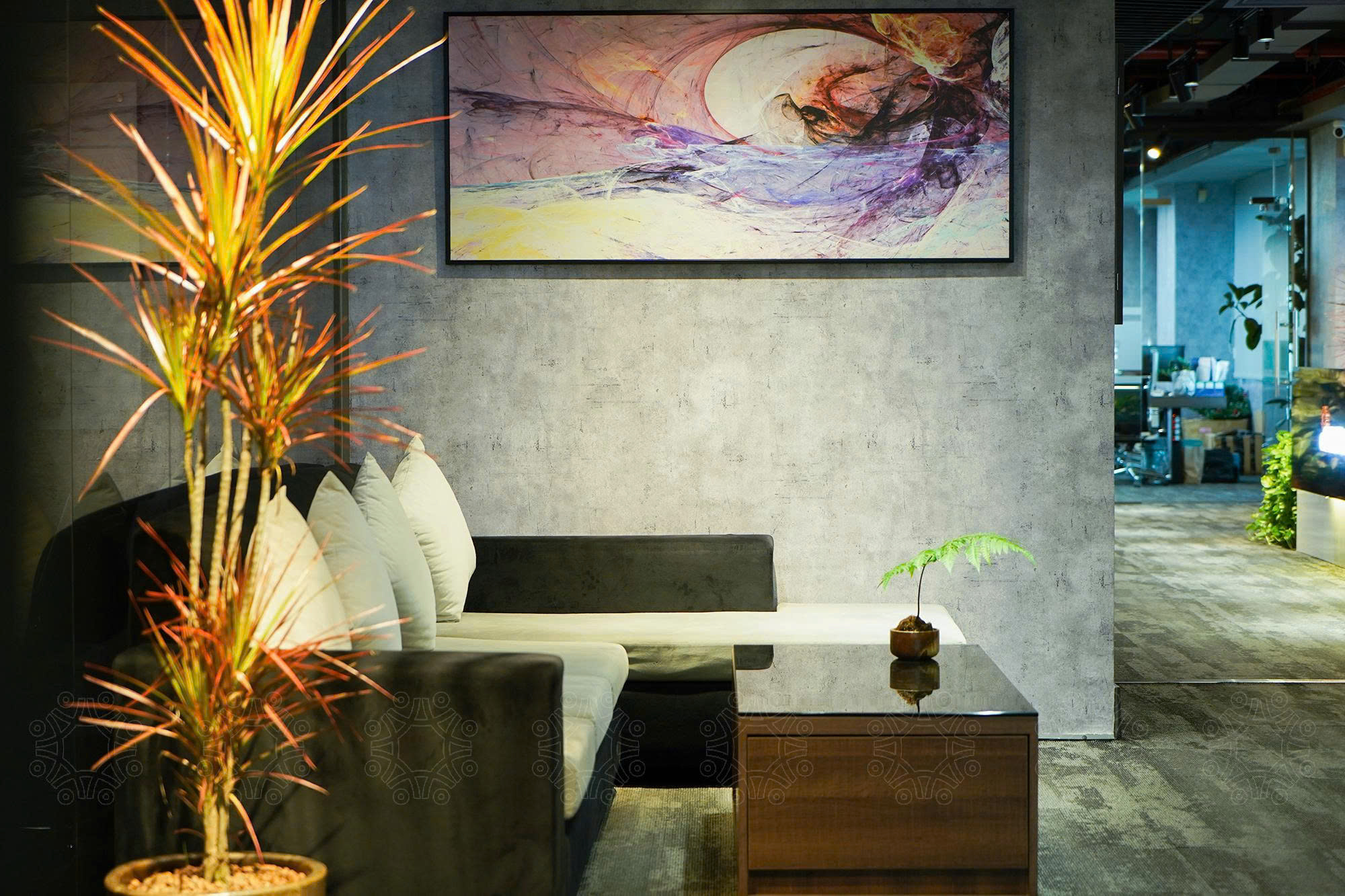 GZLighTek reception area